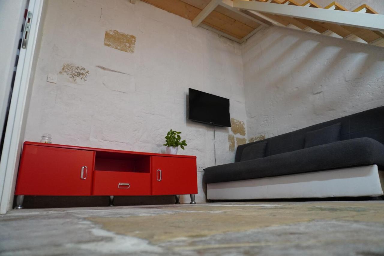 Villa Il-Mezzanine Private Traditional And Walking Distance To Bus Terminus Cospicua Exterior foto