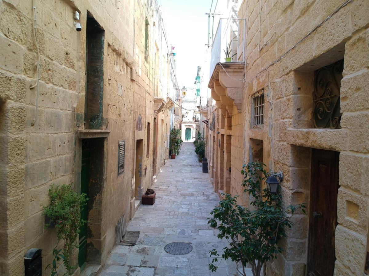 Villa Il-Mezzanine Private Traditional And Walking Distance To Bus Terminus Cospicua Exterior foto